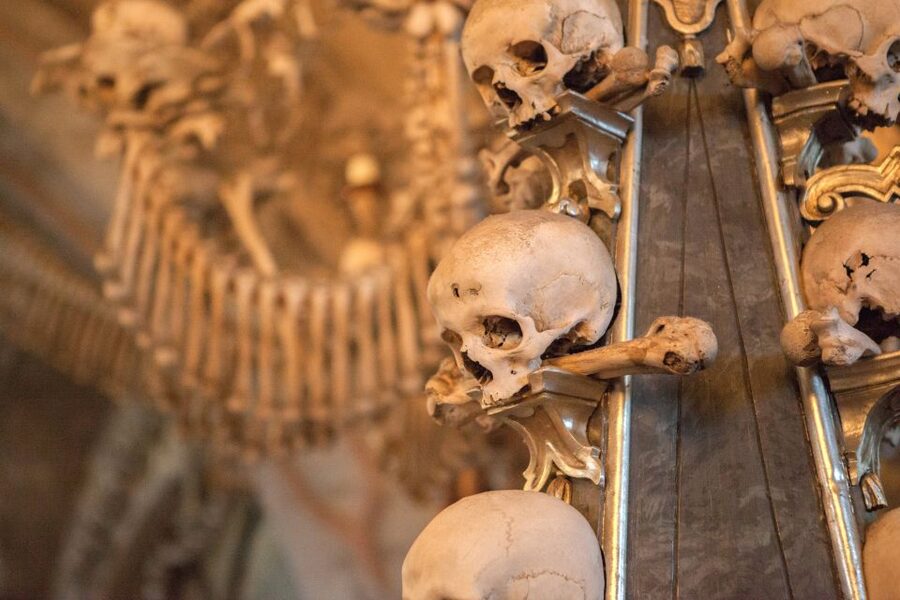 From Prague: Kutna Hora UNESCO Site Tour with Bone Chapel - Lunch in a traditional Czech restaurant