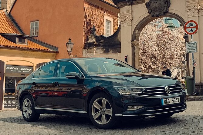 From Prague to Passau - Private Transfer by LIMOUSINE 3+1pax - Key points at a glance