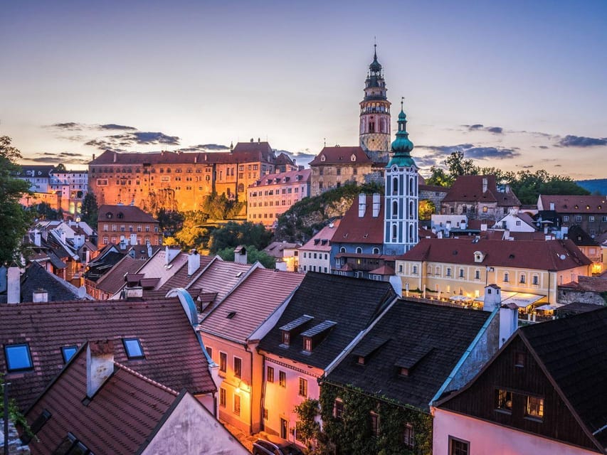 From Prague to the fabulous Cesky Krumlov:fullday experience - Visiting Cesky Krumlov Castle
