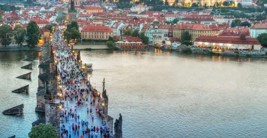 From Vienna: Full-Day Trip to Prague - Parisian Street, the Jewish Cemetery, and Wenceslas Square
