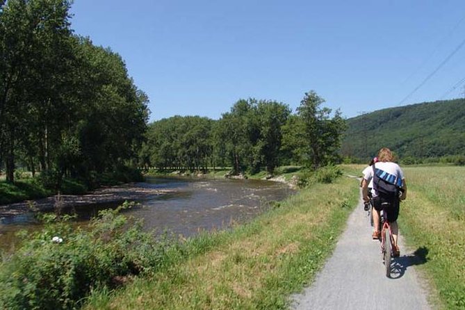 Full-Day Countryside Bike Tour to Karlstejn Castle (small group) - Following the Berounka through Cernosice