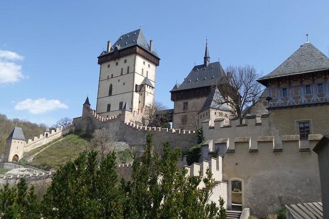 Full-Day Countryside E-Bike Tour to Karlstejn Castle (small group - Dobrichovice and the pleasures of a slow route