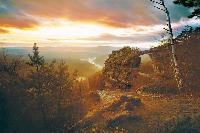 Full-Day Semi Private Hike in Czechia and Saxon Switzerland - Pravcicka Gate and Sokoli Hnizdo