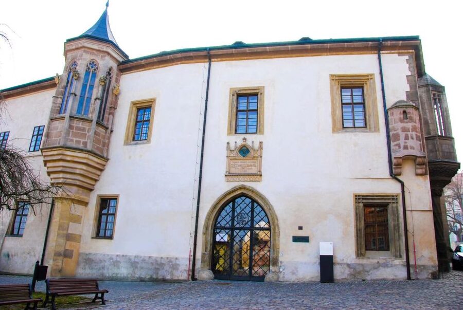 Gems of Kutna Hora - Private Walking Tour - St. James Church: a quieter Gothic stop