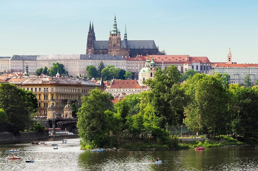 Go City Prague Pass - Top Attractions and Hop-On Hop-Off Bus - Key points at a glance