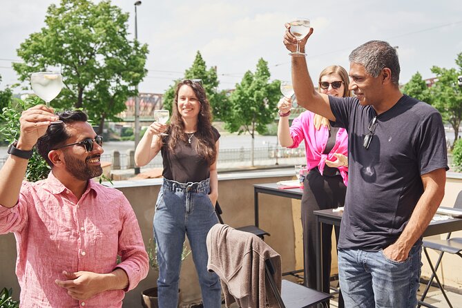 Gourmet Brunch with Chef: Unlimited Drinks & Stunning River Views - Key Things to Know Before Booking