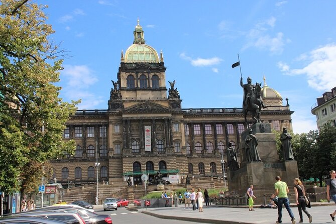 Guided Old Town & Jewish quarter Walking Tour Prague (Tip-based) - A useful first walk through Prague