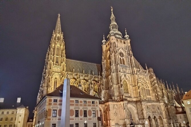 Guided Old Town & Jewish quarter Walking Tour Prague (Tip-based) - The Jewish Quarter, with important limits