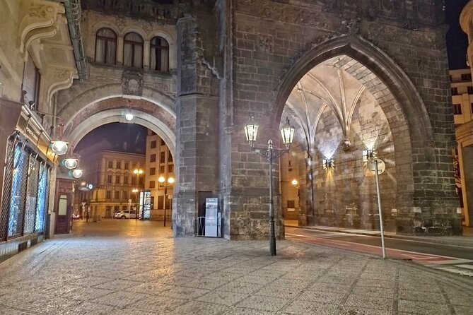 Guided Old Town & Jewish quarter Walking Tour Prague (Tip-based) - Finishing at the Powder Gate and Rudolfinum
