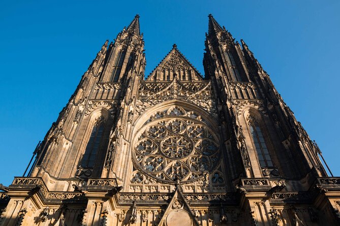 Highlights of Prague with a Funny and Local Guide - The five-hour Prague Castle extension