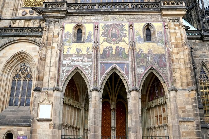 Hradčany Prague Castle Guided Tour, Tickets, Transfers - St Vitus Cathedral, the Castle’s Main Interior