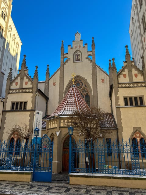Jewish Prague Tour With a local historian (semi)private tour - Adding Terezin for a Longer Historical Visit