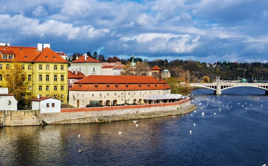 Kafka in Prague's Jewish Quarter and Old Town Private Tour - The Old-New Synagogue on the three-hour tour