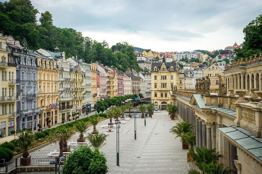 Karlovy Vary excursion - Tasting Mineral Water and Local Specialties