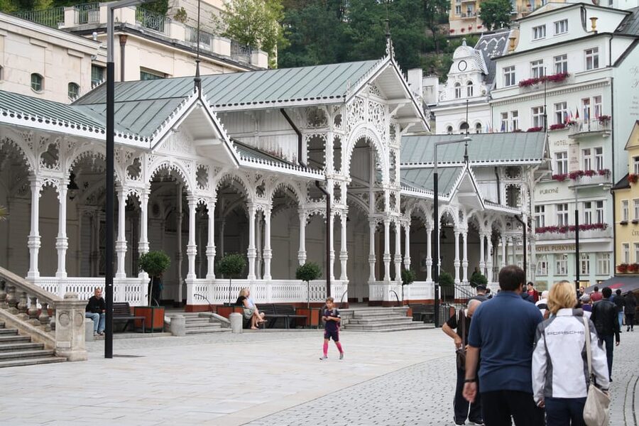 Karlovy Vary excursion - Three Hours With a Spanish-Speaking Guide