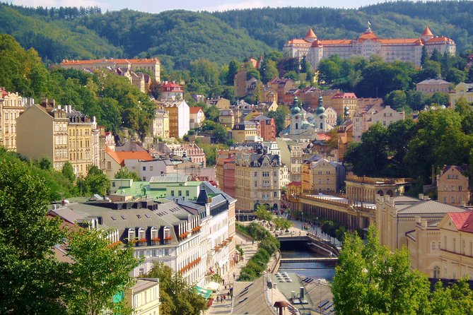 Karlovy Vary - The town of spas, mineral springs and relaxation - Key points at a glance
