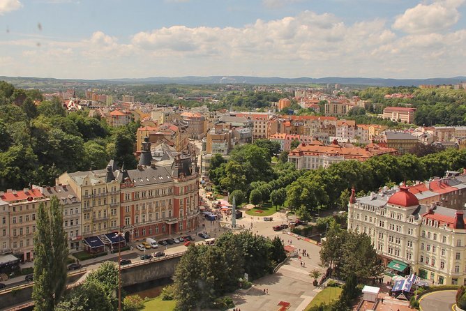 Karlovy Vary - The town of spas, mineral springs and relaxation - Why Karlovy Vary makes a good break from Prague