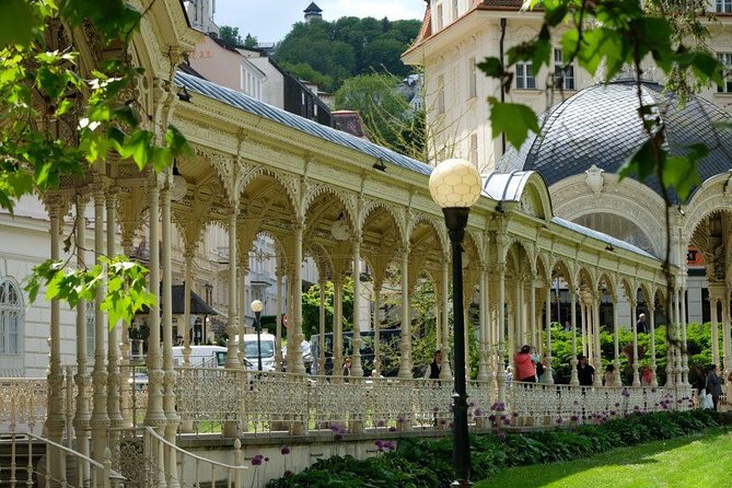 Karlovy Vary - The town of spas, mineral springs and relaxation - A practical look at the transport
