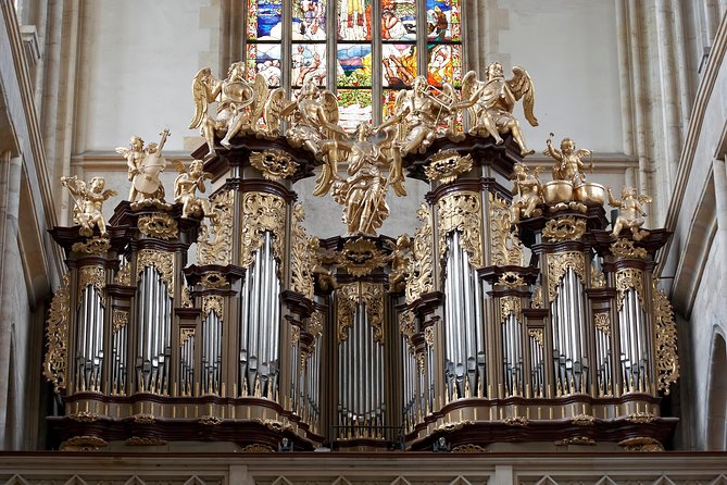 Kutná Hora & Bone Church (with admissions) - Getting there: pickup details matter