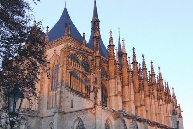 Kutna Hora Day Tour Including Sedlec Ossuary from Prague - Meeting at Týnská and walking to the train