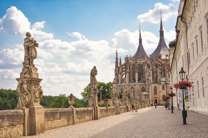 Kutna Hora Private Day Trip from Prague by Train - The Sedlec Ossuary: a short, powerful visit