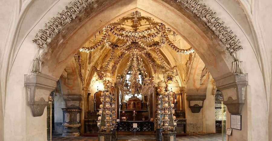 Kutná Hora: Sedlec Ossuary Skip-the-Line Ticket & Audioguide - How the audio guide changes the visit