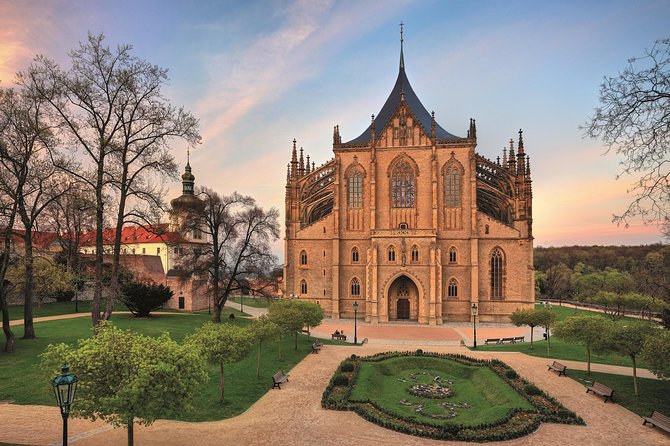 Kutna Hora & St. Barbara Cathedral & Ossuary - Timing, meeting point, and group arrangements