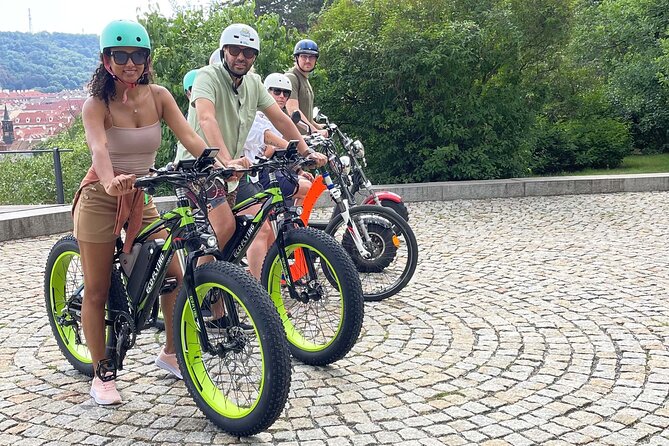 Live-Guided e-Scooter Tour of the Old Town of Prague, 60 min - What the guides add to the ride
