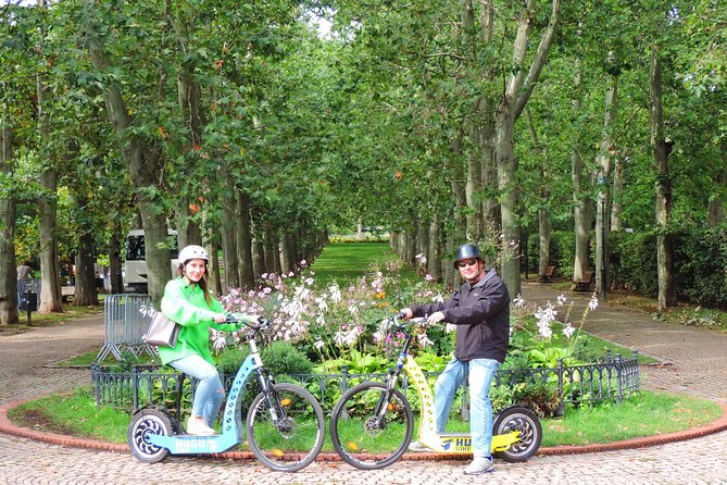 Medieval Prague - E-Bike / E-Scooter City Tour - Starting in Malá Strana with a proper test ride