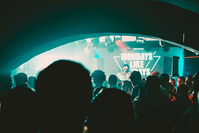 MONDAYS LIKE FRIDAYS - GIRLS 3 FREE DRINKS | Admission Ticket - The seven-hour timing and your energy