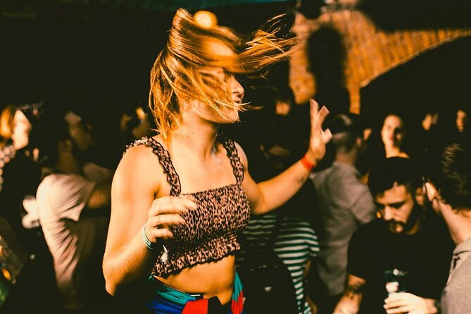 MONDAYS LIKE FRIDAYS - GIRLS 3 FREE DRINKS | Admission Ticket - Two floors, four music styles