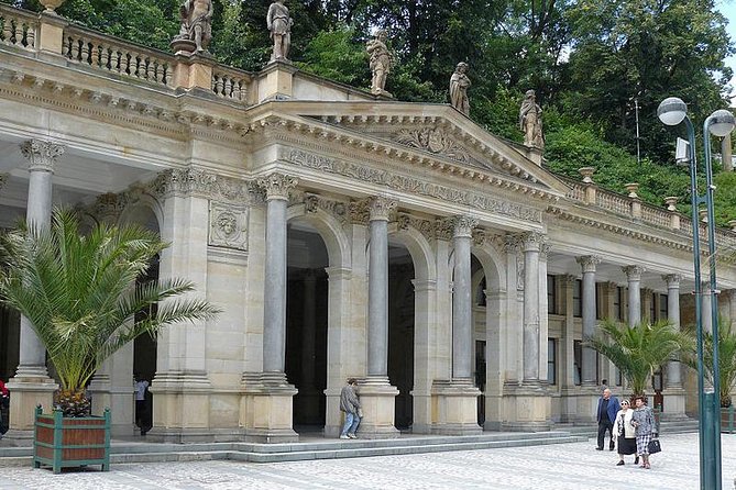Moser Glassworks and Jan Becher Museum and Karlovy Vary Private Tour from Prague - Inside the Moser glassworks