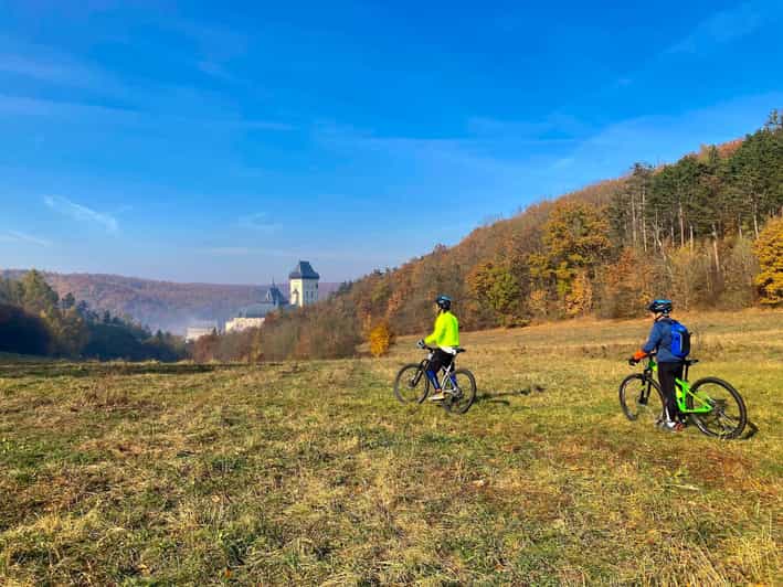 Mountain Biking Full Day Trip to The Karlstejn Castle - What the 29-inch full-suspension bike adds
