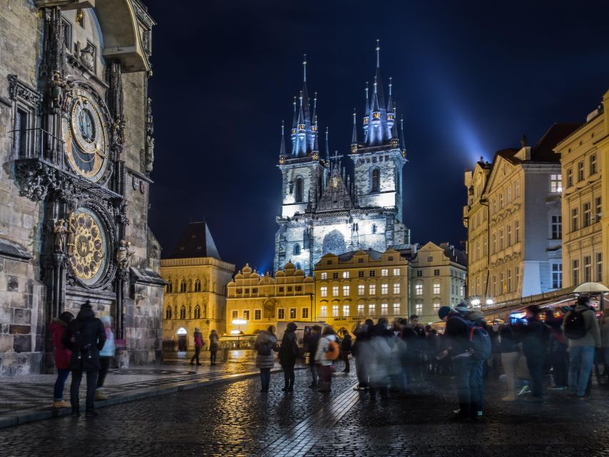 Mystical Night Tour of Prague - Meeting the wizard beneath the Astronomical Clock