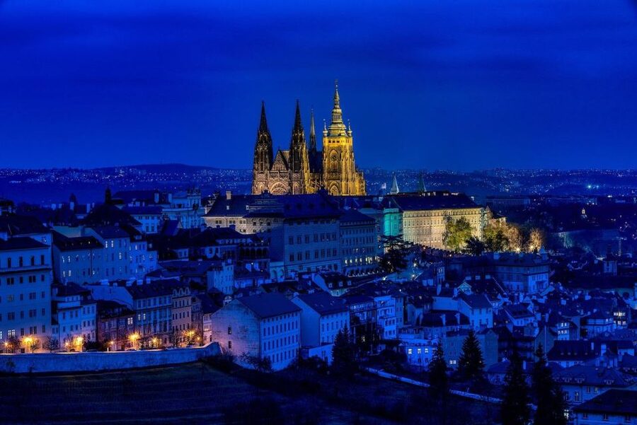 Night tour: Dark Side of Prague with Craft Beer - Meeting the guide outside the Rudolfinum