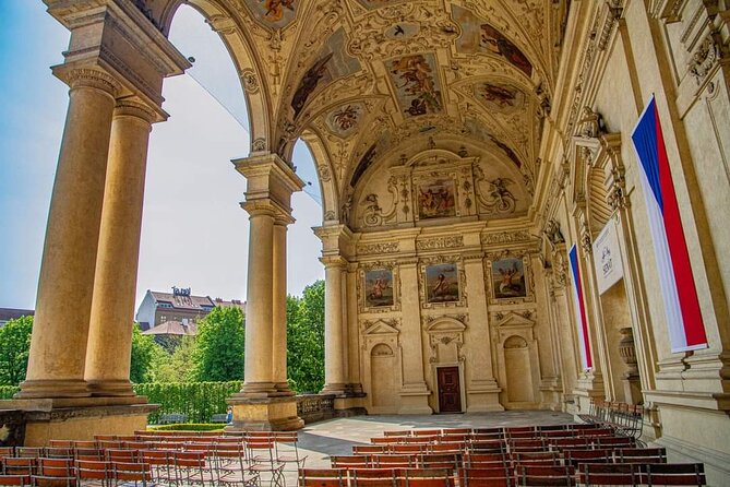 Photogenic Prague 6 hours tour by Car - Old Town Square and the Astronomical Clock