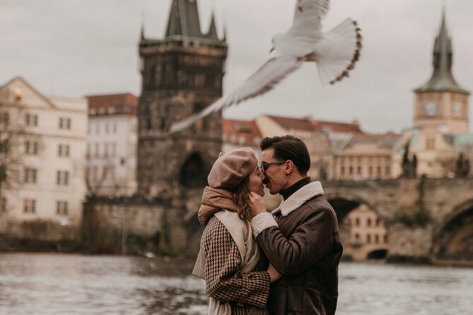 Photographer in Prague - Couple, engagement & portrait photoshoot - What you receive: 40 edited photographs