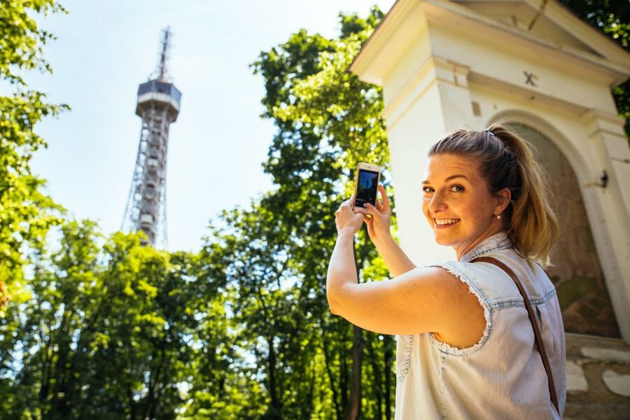 Prague: 1.5-Hour Private Kick-Start Tour with a Local - Local food tips that may save you a mediocre meal
