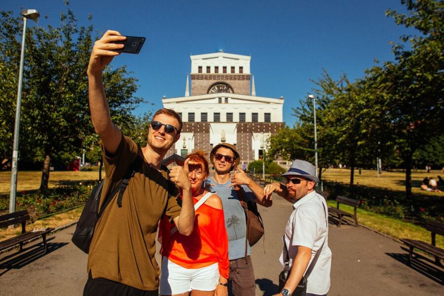 Prague: 1.5-Hour Private Kick-Start Tour with a Local - The guide makes or breaks this private experience