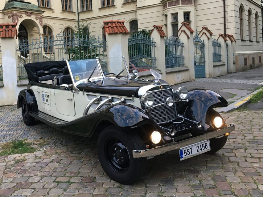 Prague: 120min Private Tour in Vintage Car, up to 6people! - Wenceslas Square, the National Museum, and Žižkov
