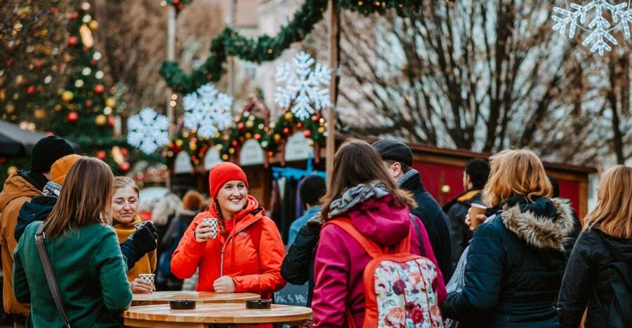 Prague: 2-3h Magical Christmas Markets Tour with Inclusions - The seasonal route change after December 24