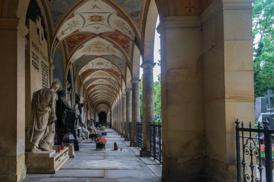 Prague: 2.5-Hour Vyšehrad Castle with Gorlice & Tickets - Walking the walls for Prague views