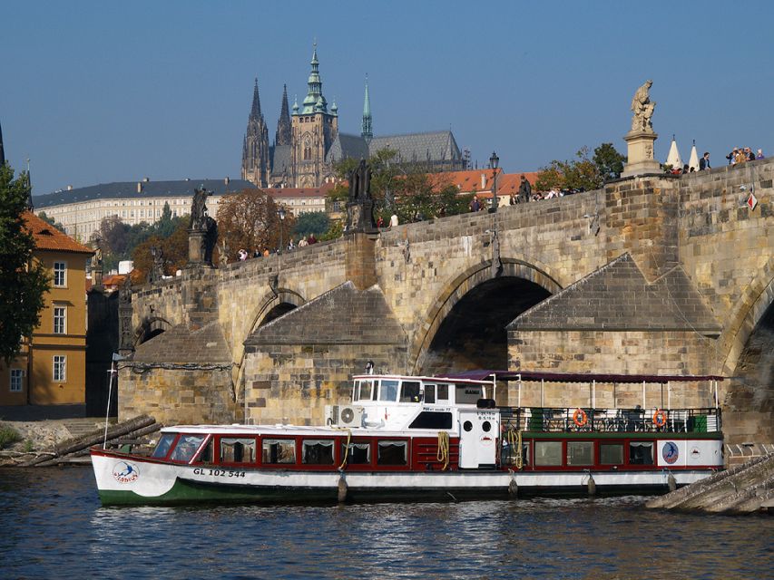 Prague: 2-Hour Lunch Cruise on the Vltava River - My Verdict: Book It for Lunch and Views