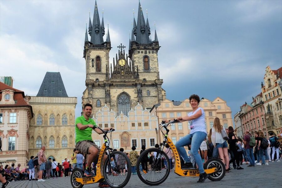 Prague: 2-Hour Old District & Riverside E-Scooter Tour - Prague Castle and the view over the Vltava