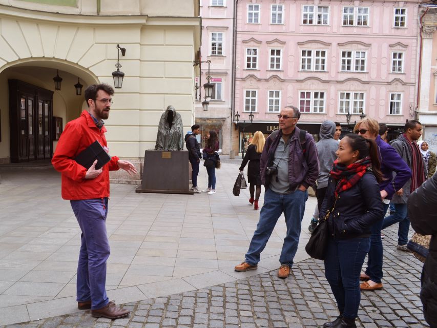 Prague: 2-Hour Old Town and Jewish Ghetto Walking Tour - Old Town Square, Jan Hus, and the Astronomical Clock
