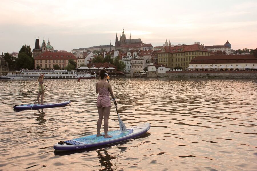 Prague: 2-Hour Paddle Boarding in the City Centre - The first minutes: equipment, safety, and balance