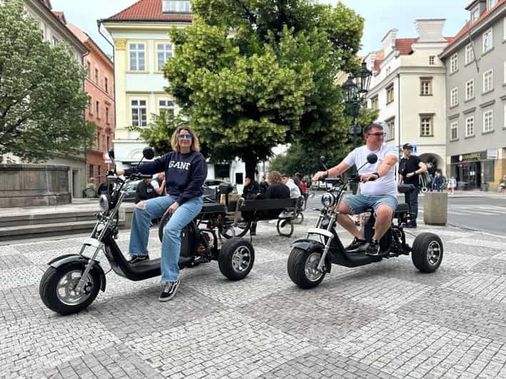 Prague: 2 hours FUN TRIKE tour in Prague with guide - The Astronomical Clock gives the tour a proper beginning