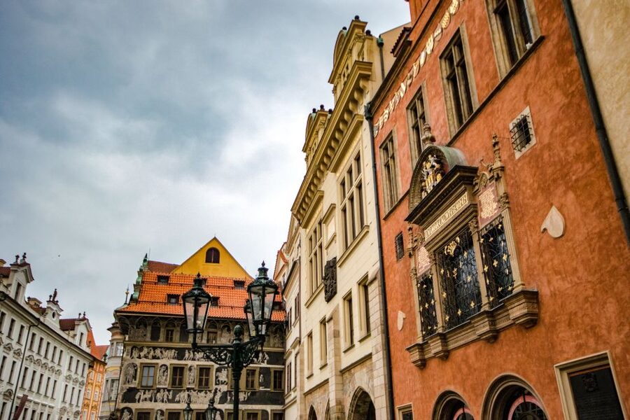Prague: 3-Hour Walking Tour of Old Town & Prague Castle - Why the guides make the biggest difference