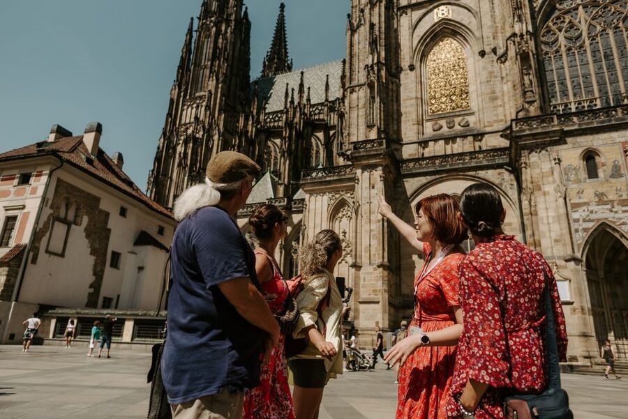 Prague: 3h Private Tour of Prague Castle, Admission Incl. - Entering Prague Castle without the usual wait