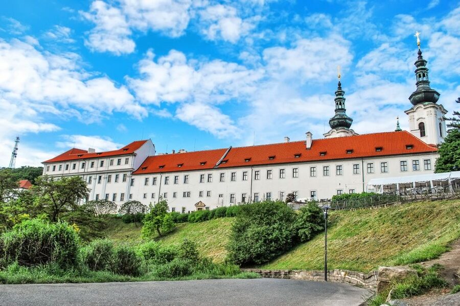 Prague: 4-Hour Segway and Scooter Tour with Lunch and Drinks - Letná Park lunch and the best city views